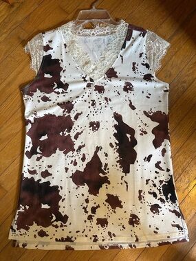 Amazon Women's Lace Trim V-Neck Tank Top - Brown & White Cow Print